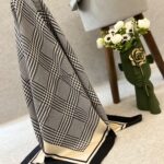 روسری ابریشم توییل وارداتی کد 8